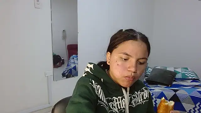 Snapshot of kimmyfuckass chatting on July 1, 2026, 12:18 pm kimmyfuckass online show from July 1, 2026, 12:18 pm