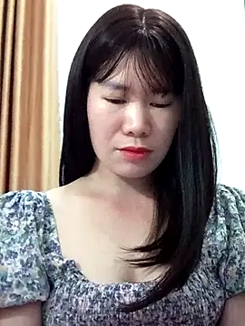 Bondgirl 9 online show from June 12, 2026, 6:07 pm