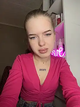 Snapshot of KayShaw chatting on March 4, 2026, 6:08 am KayShaw online show from March 4, 2026, 6:08 am