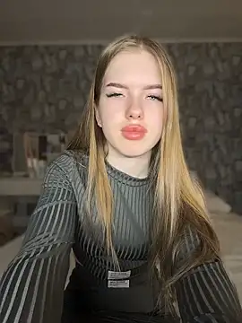 KayShaw online show from April 29, 2026, 4:38 am