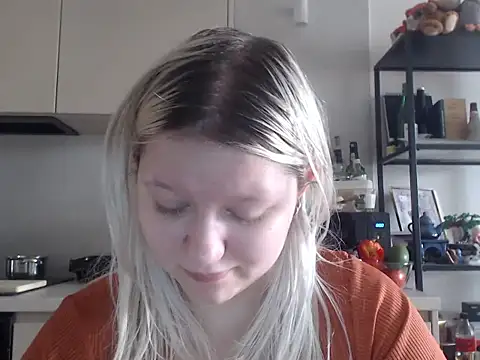 Snapshot of LenaSecret19 chatting on June 22, 2026, 5:37 am LenaSecret19 online show from June 22, 2026, 5:37 am