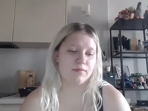 Snapshot of LenaSecret19 chatting on June 29, 2026, 5:35 am LenaSecret19 online show from June 29, 2026, 5:35 am