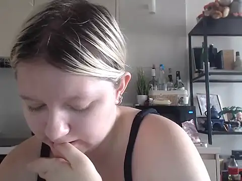 Snapshot of LenaSecret19 chatting on June 30, 2026, 5:41 am LenaSecret19 online show from June 30, 2026, 5:41 am