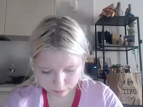 Snapshot of LenaSecret19 chatting on August 4, 2026, 5:43 am LenaSecret19 online show from August 4, 2026, 5:43 am
