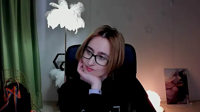 LixeLuna online show from March 11, 2026, 12:11 pm