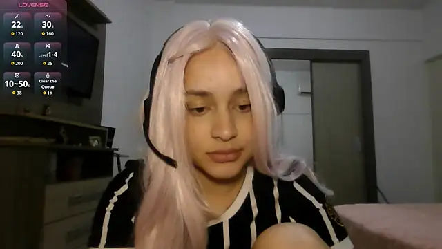 Willowlk online show from April 19, 2026, 12:11 am