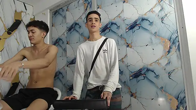 SKYN MAN online show from April 21, 2026, 7:36 am