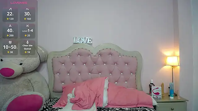 skinny hailey online show from March 22, 2026, 1:36 pm