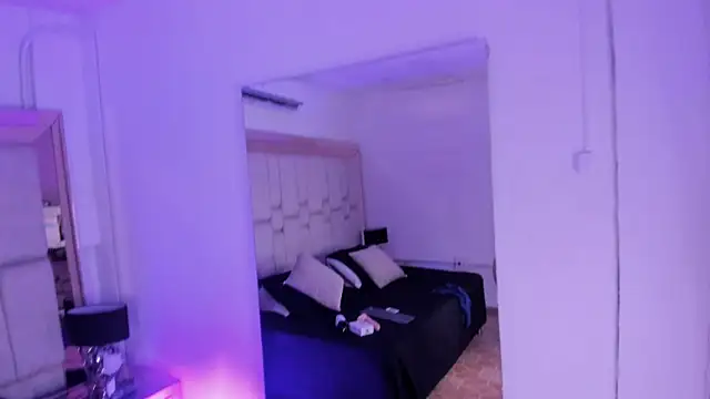 FoxxxyPink online show from March 25, 2026, 7:53 pm