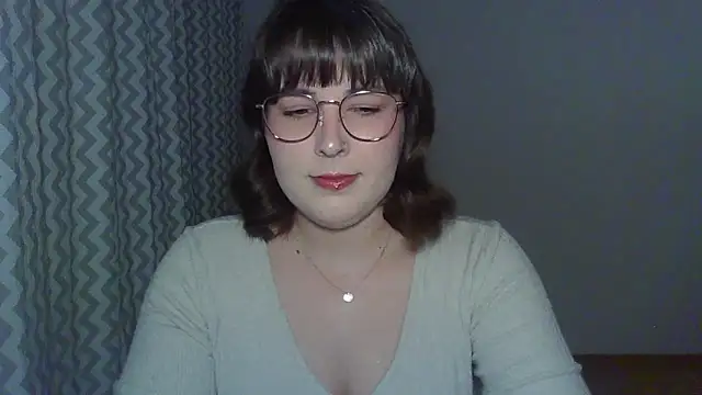 ClaraHard online show from April 9, 2026, 5:29 pm