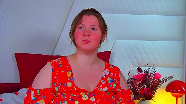 MelodyMoores online show from July 22, 2026, 6:38 am