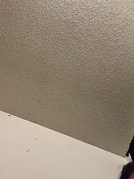 mloverxx online show from March 4, 2026, 8:42 am