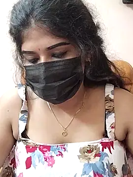 Sunitha28 online show from April 16, 2026, 2:40 pm