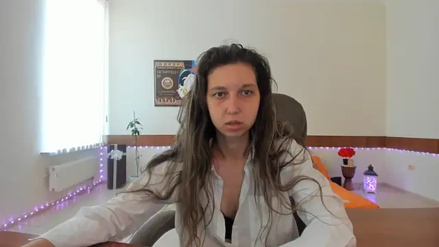 Snapshot of Ellina_Star chatting on June 11, 2026, 8:12 am Ellina Star online show from June 11, 2026, 8:12 am