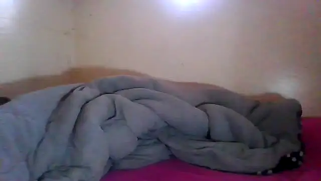 Snapshot of simphiwe23 chatting on July 6, 2026, 5:15 am simphiwe23 online show from July 6, 2026, 5:15 am