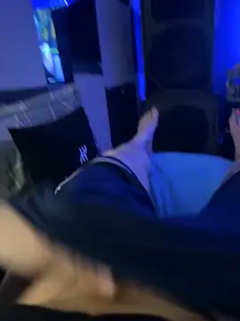 MatthewEmme2121 online show from April 16, 2026, 3:57 pm