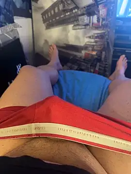 MatthewEmme2121 online show from April 21, 2026, 11:07 pm