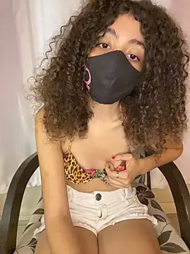 Ravennaaaaa online show from April 16, 2026, 9:39 pm