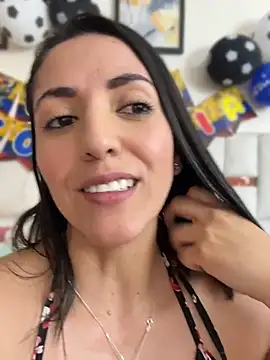 SamanthaWalker  online show from July 13, 2026, 4:32 pm