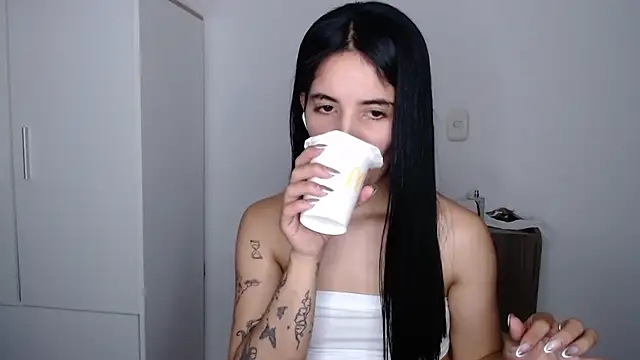 Lucy engel online show from April 18, 2026, 11:38 pm