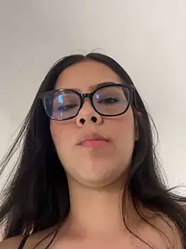 Snapshot of Cristal_Williams chatting on March 14, 2026, 12:10 pm Cristal Williams online show from March 14, 2026, 12:10 pm