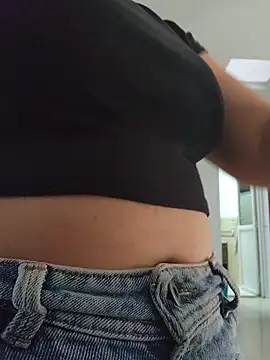 Pretty Julieta online show from April 12, 2026, 9:09 pm