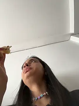 leilani X online show from May 19, 2026, 1:06 pm