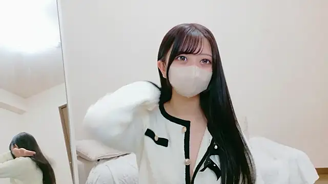 Nana-jpnk online show from April 2, 2026, 7:17 am