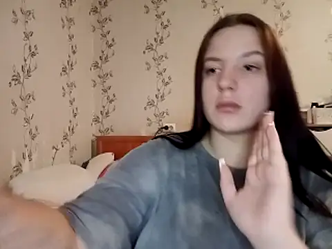 Snapshot of symmetryinvoid chatting on March 31, 2026, 6:41 pm symmetryinvoid online show from March 31, 2026, 6:41 pm