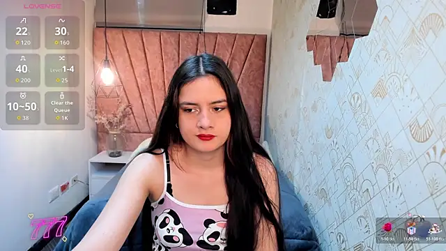 Zoe  Taylor   online show from March 20, 2026, 11:59 am