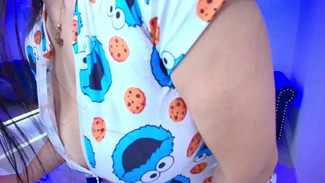 Miia  owens online show from April 10, 2026, 11:04 am