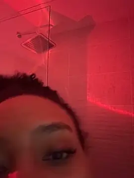 Amber peach online show from March 18, 2026, 12:14 am