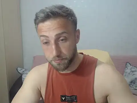Snapshot of BlondEagleMuscle chatting on May 25, 2026, 6:25 pm BlondEagleMuscle online show from May 25, 2026, 6:25 pm