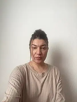 MilaDiva34 online show from March 16, 2026, 8:18 am