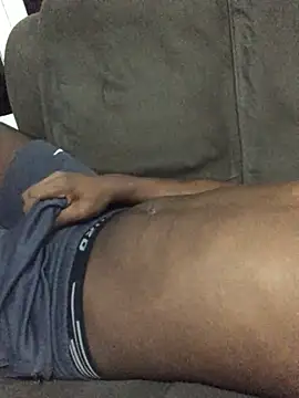 Snapshot of Henriqueamoror chatting on March 14, 2026, 3:45 am Henriqueamoror online show from March 14, 2026, 3:45 am