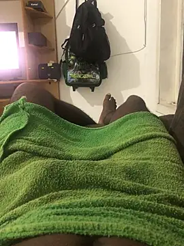 Snapshot of Henriqueamoror chatting on March 15, 2026, 3:34 am Henriqueamoror online show from March 15, 2026, 3:34 am