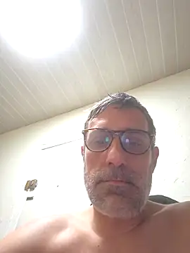 ambrosio669 online show from April 7, 2026, 4:51 pm