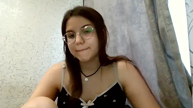 Aurora Breeze online show from July 31, 2026, 11:53 am
