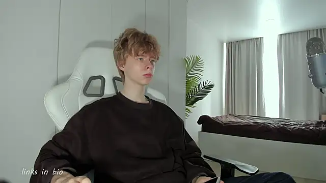 Wawesuc online show from March 28, 2026, 4:01 am