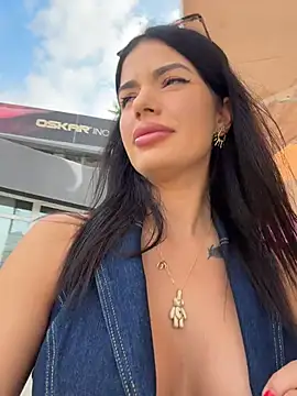 RaniaSnow online show from June 21, 2026, 3:53 am