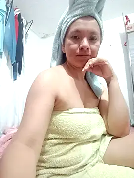 Chloe16  online show from April 3, 2026, 10:19 pm
