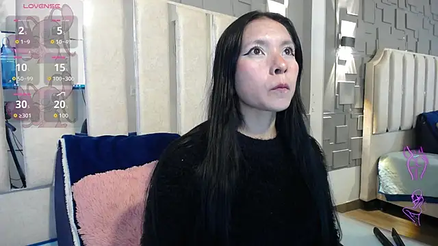Chloe16  online show from April 21, 2026, 8:44 pm
