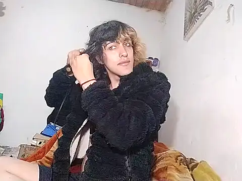 MakiMorningstar online show from May 1, 2026, 10:36 pm