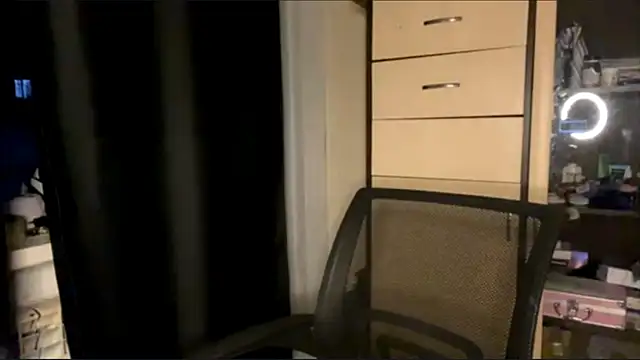 CatherineForbes online show from April 11, 2026, 2:54 pm