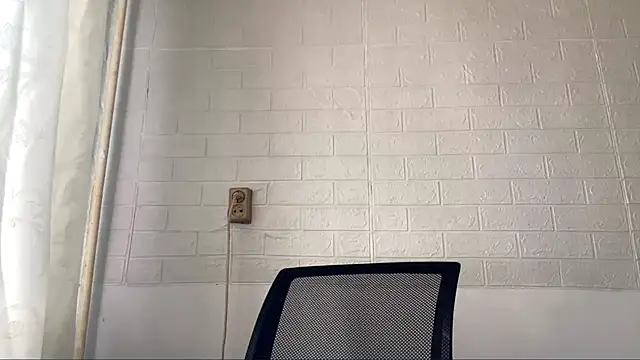 CatherineForbes online show from April 30, 2026, 8:42 am