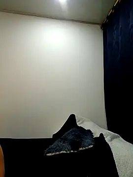 Snapshot of DuoHot35 chatting on April 11, 2026, 1:43 am DuoHot35 online show from April 11, 2026, 1:43 am