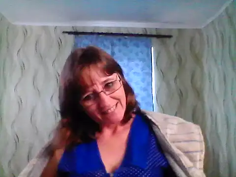 Alisaprice077 online show from March 31, 2026, 8:04 am