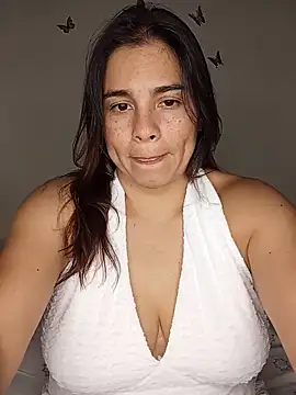 Snapshot of BettyBoo_w chatting on May 31, 2026, 8:54 pm BettyBoo w online show from May 31, 2026, 8:54 pm
