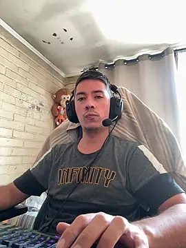 Snapshot of Cr1sXPorn chatting on March 13, 2026, 3:51 pm Cr1sXPorn online show from March 13, 2026, 3:51 pm