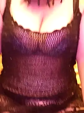 karamil69sxx online show from March 31, 2026, 10:43 pm